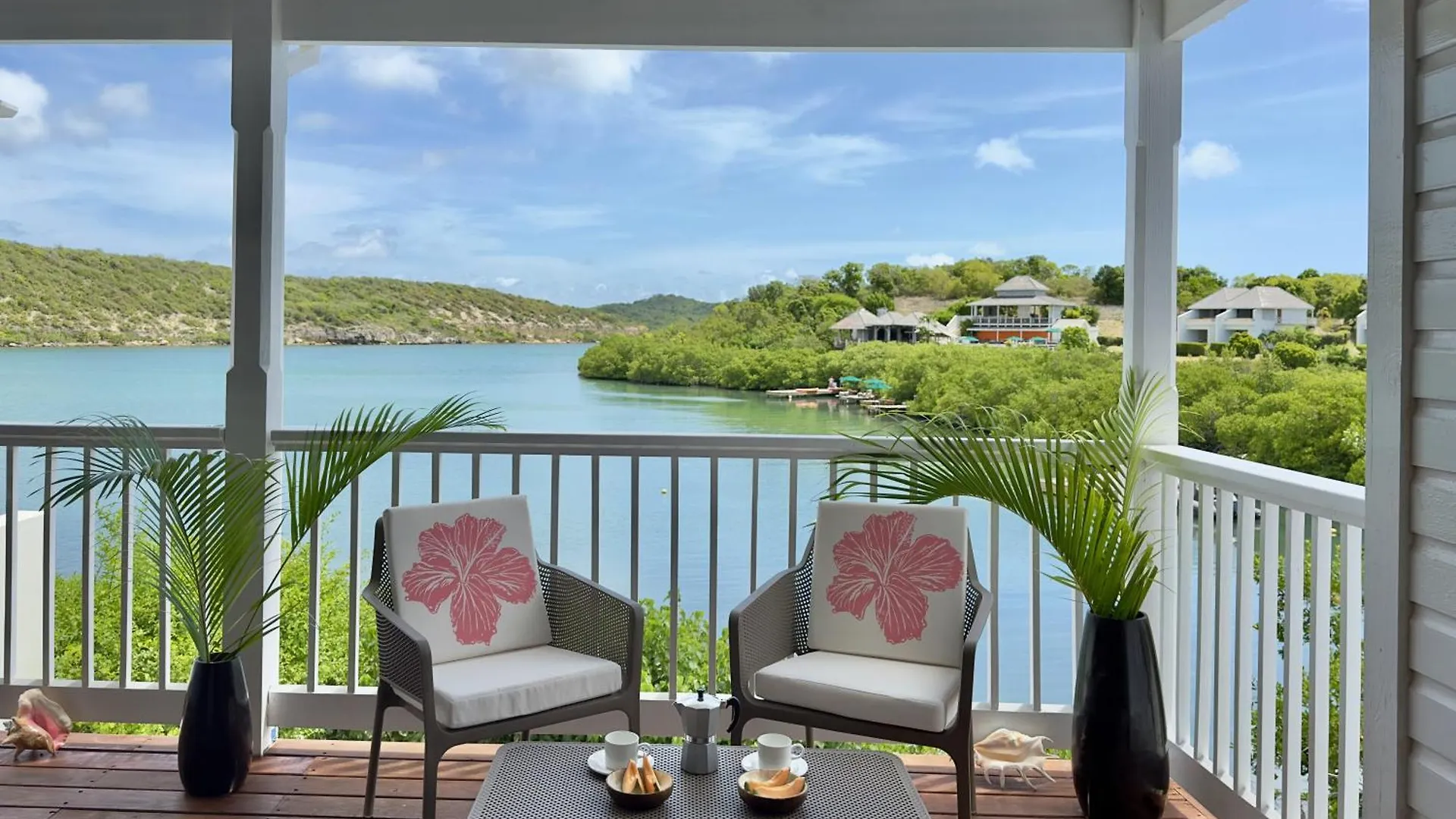 Hotel Nonsuch Bay The Hideaway Gaynors